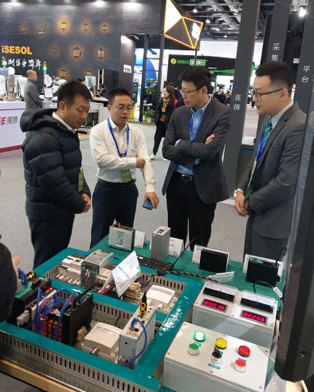 0227_190348_391.jpg 251-4.jpg