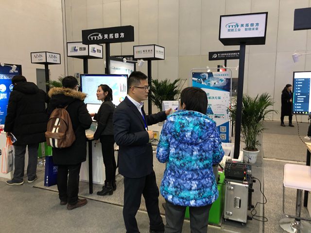 0227_190426_379.jpg 251-9.jpg